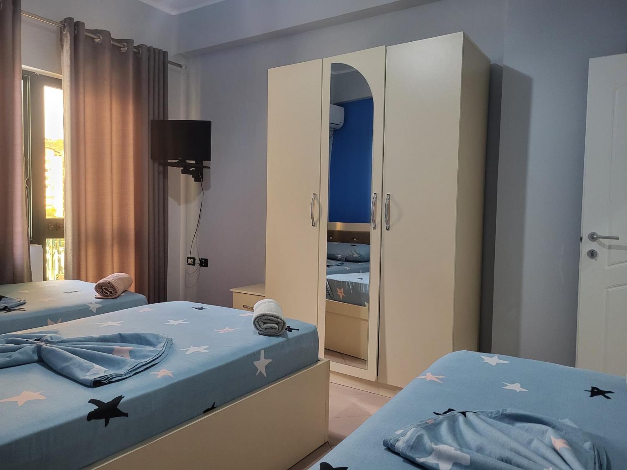 Hotel Europa Lezhë Екстериор снимка