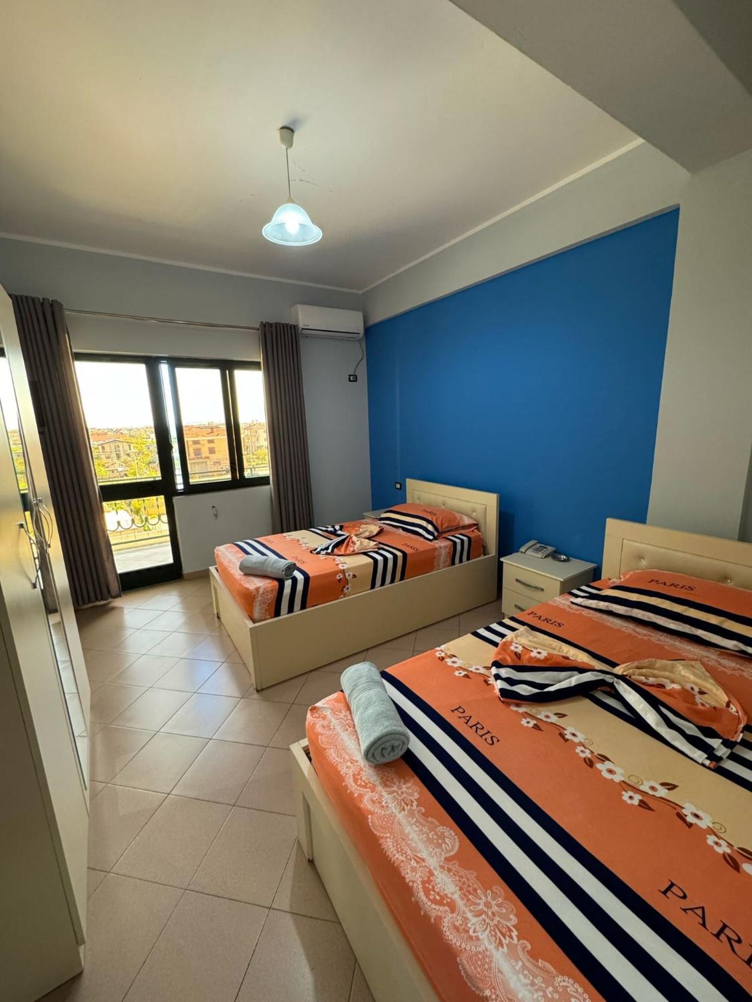 Hotel Europa Lezhë Екстериор снимка