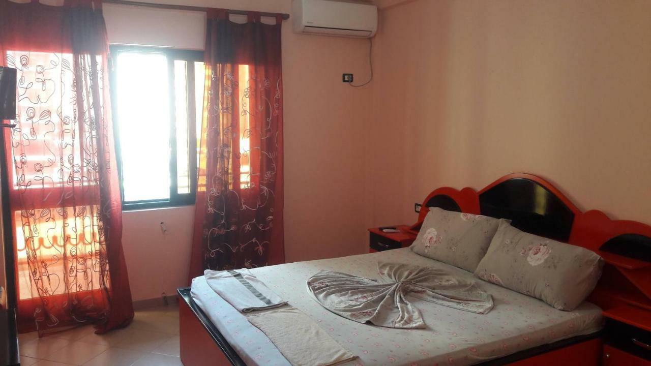 Hotel Europa Lezhë Екстериор снимка